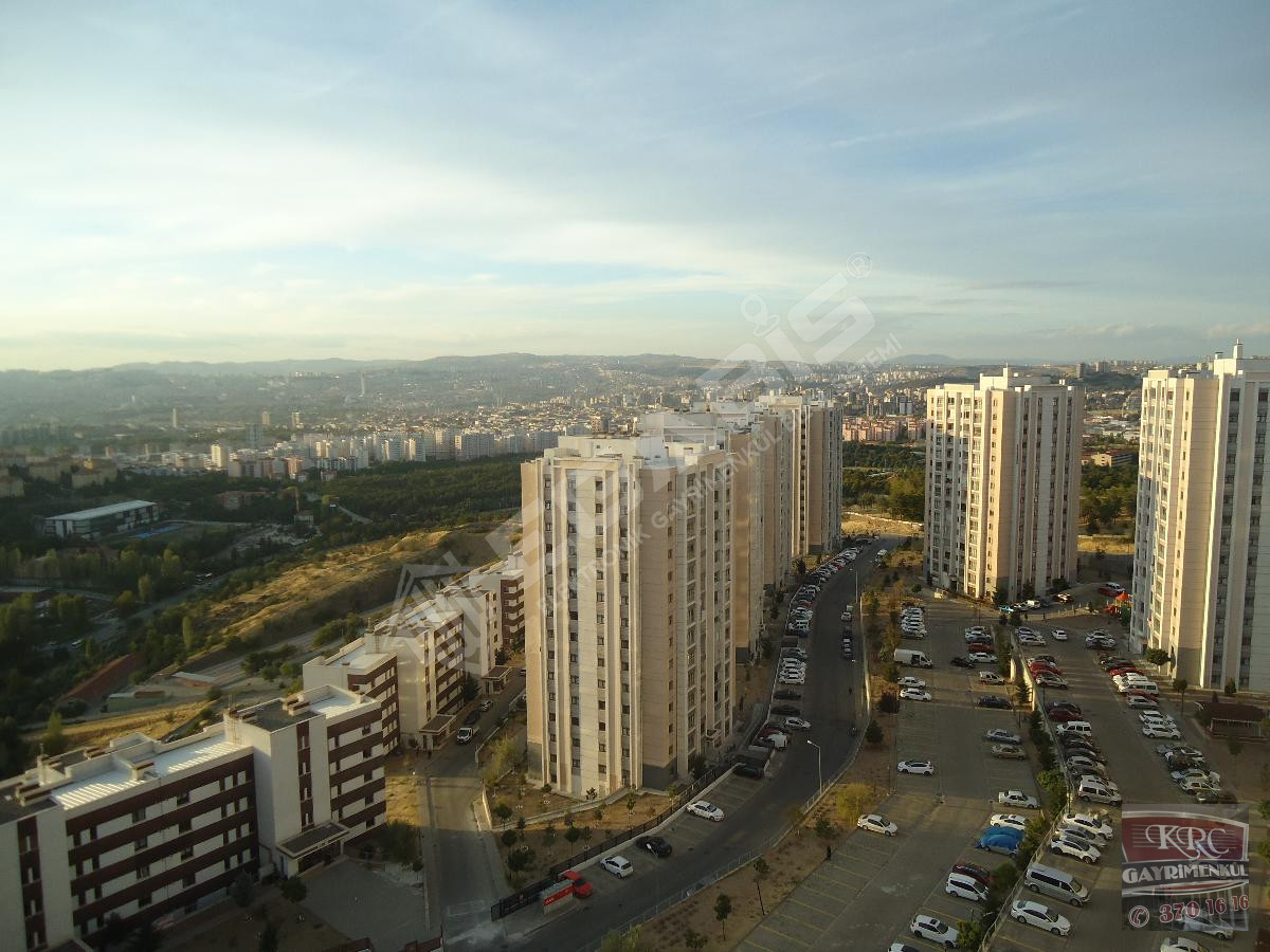 KRC'DEN MERKEZİ KONUMDA KATTA SATILIK 3+1 DAİRE - 16