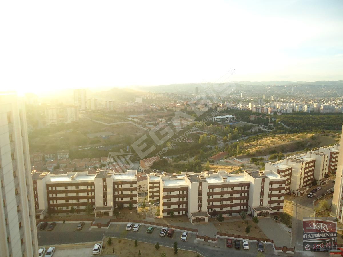 KRC'DEN MERKEZİ KONUMDA KATTA SATILIK 3+1 DAİRE - 18