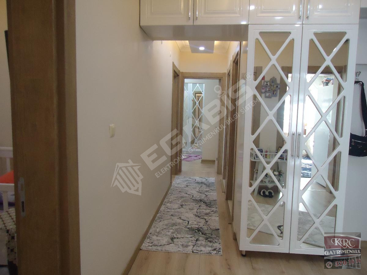 KRC'DEN MERKEZİ KONUMDA FULL YAPILI KATTA SATILIK 3+1 DAİRE - 7