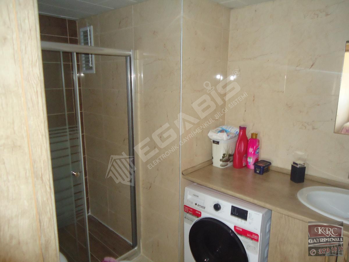 KRC'DEN MERKEZİ KONUMDA FULL YAPILI KATTA SATILIK 3+1 DAİRE - 13