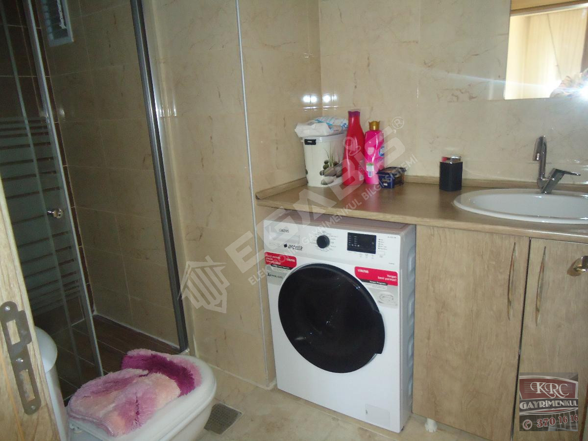 KRC'DEN MERKEZİ KONUMDA FULL YAPILI KATTA SATILIK 3+1 DAİRE - 14