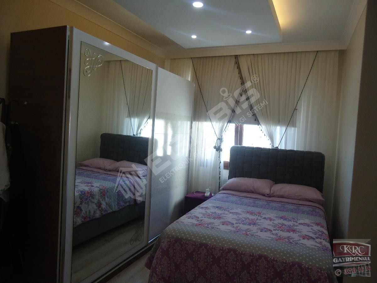 KRC'DEN MERKEZİ KONUMDA FULL YAPILI KATTA SATILIK 3+1 DAİRE - 15