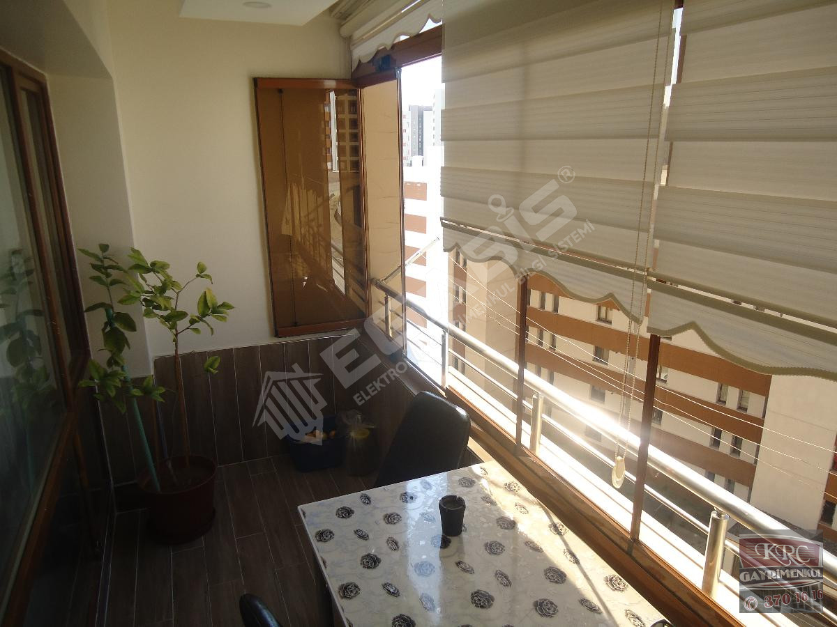 KRC'DEN MERKEZİ KONUMDA FULL YAPILI KATTA SATILIK 3+1 DAİRE - 22
