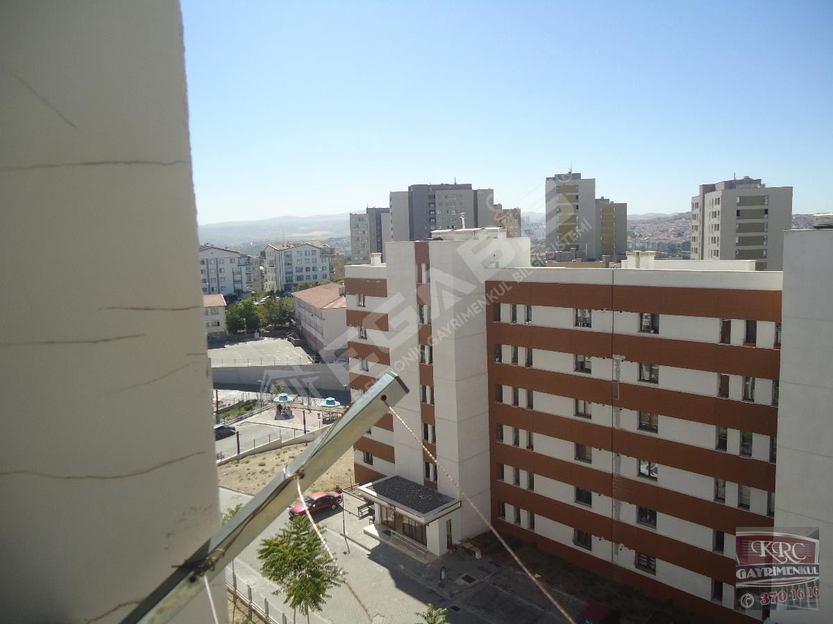 KRC'DEN MERKEZİ KONUMDA FULL YAPILI KATTA SATILIK 3+1 DAİRE - 24