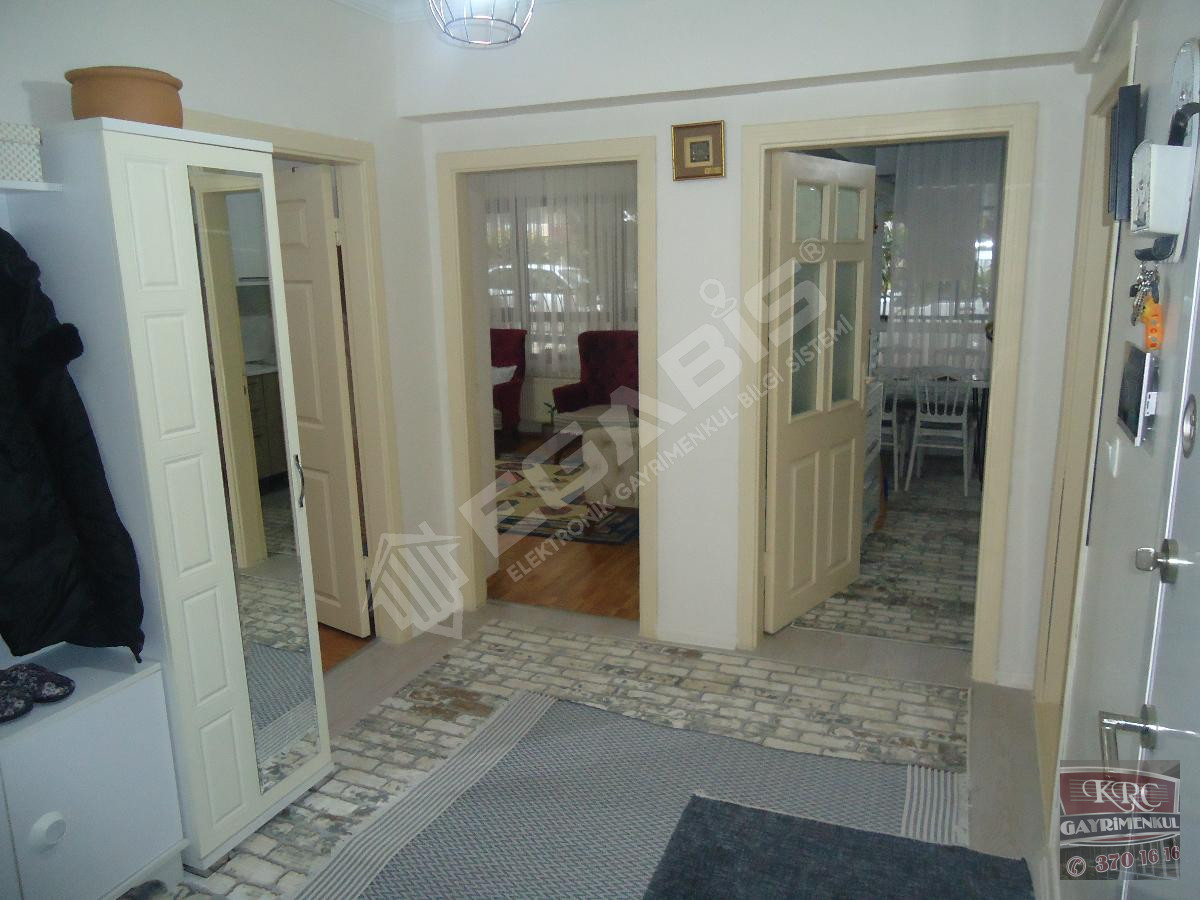 KRC'DEN MERKEZİ KONUMDA SATILIK GİRİŞ 3+1 DAİRE - 4