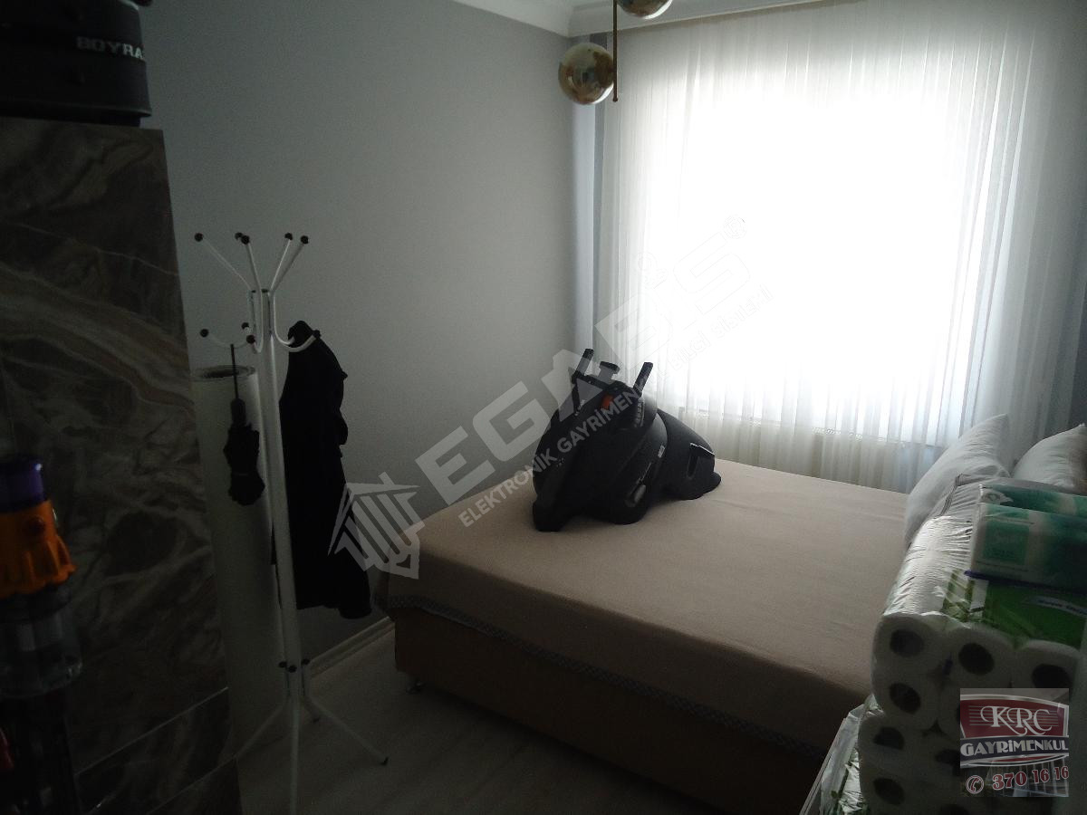 KRC'DEN MERKEZİ KONUMDA ASANSÖRLÜ SATILIK 3+1 DAİRE - 12