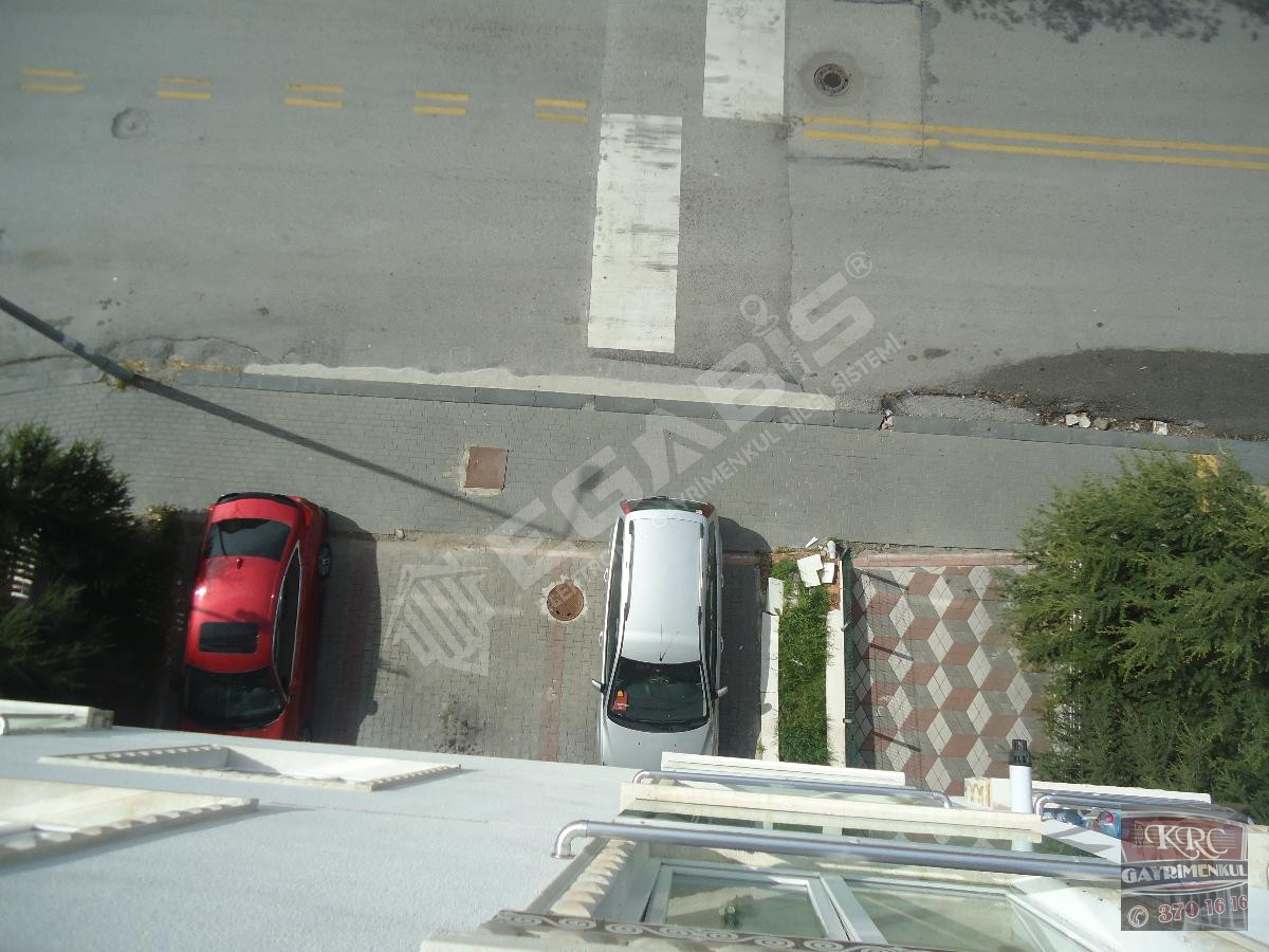 KRC'DEN MERKEZİ KONUMDA ASANSÖRLÜ SATILIK 3+1 DAİRE - 15