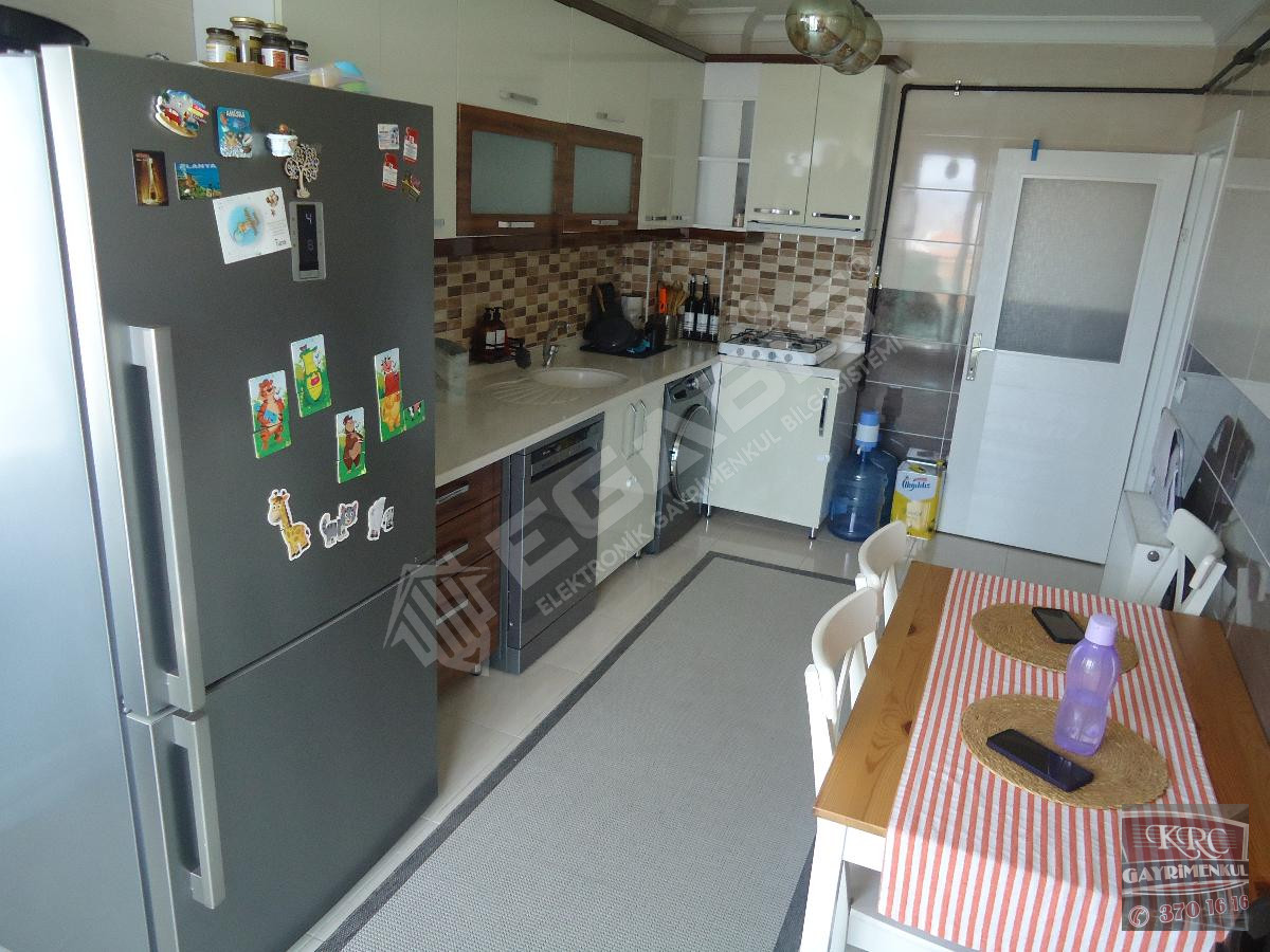 KRC'DEN MERKEZİ KONUMDA ASANSÖRLÜ SATILIK 3+1 DAİRE