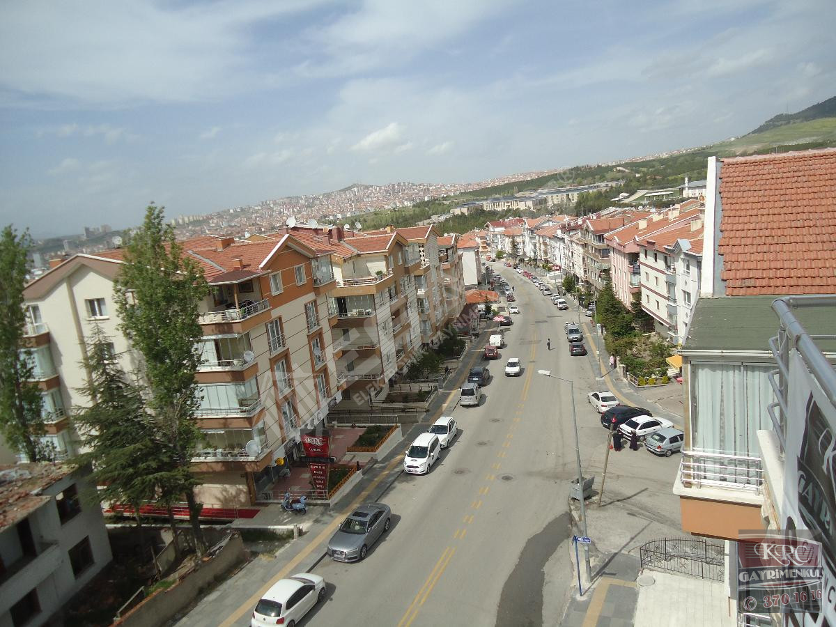 KRC'DEN MERKEZİ KONUMDA ASANSÖRLÜ SATILIK 3+1 DAİRE - 22