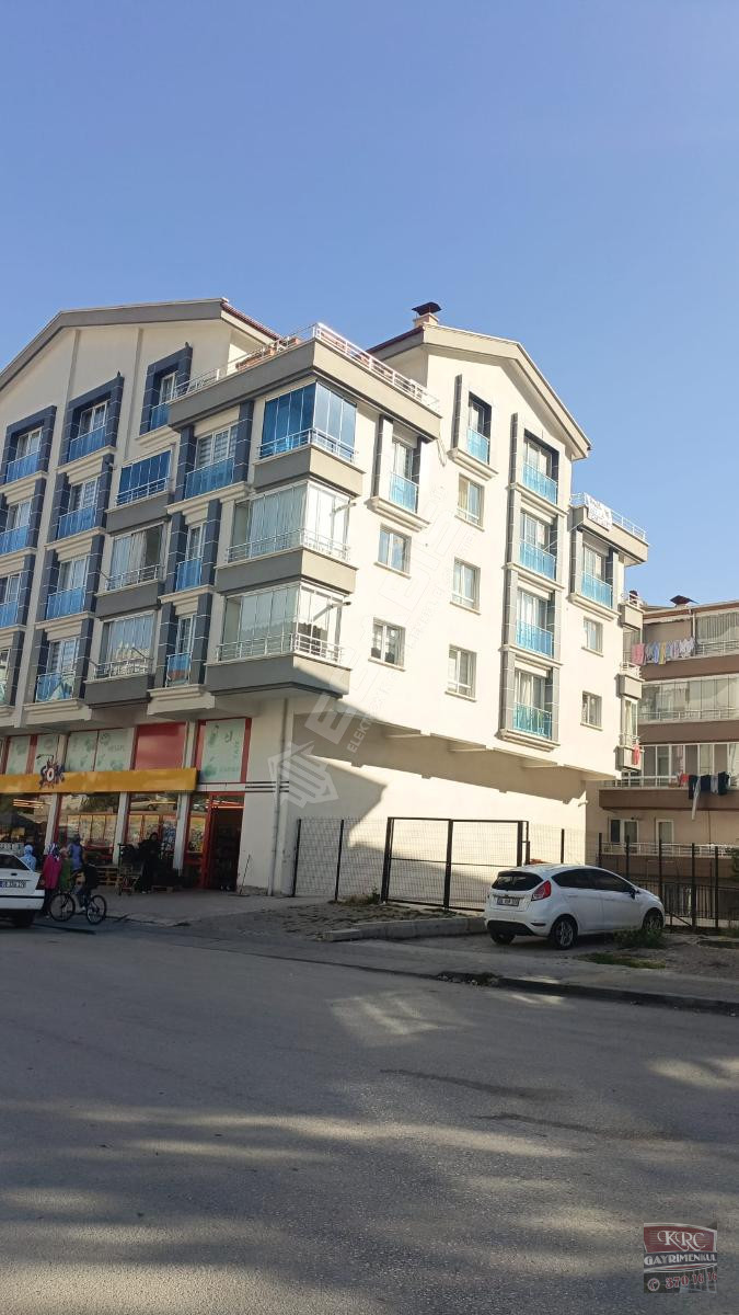 KRC DEN ÇİFT GİRİŞLİ GENİŞ MERKEZDE 5+1 DUBLEX DAİRE - 3