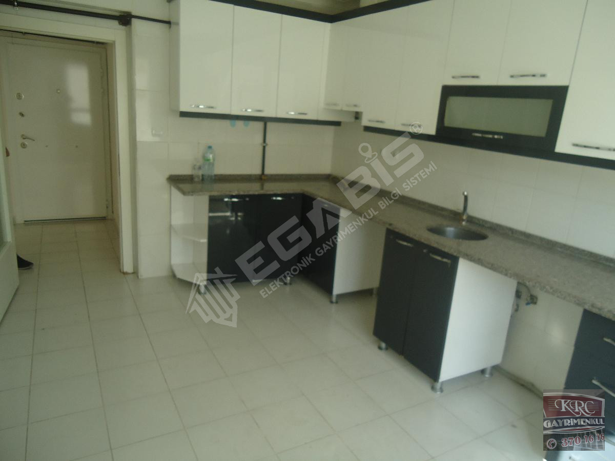 KRC DEN ÇİFT GİRİŞLİ GENİŞ MERKEZDE 5+1 DUBLEX DAİRE