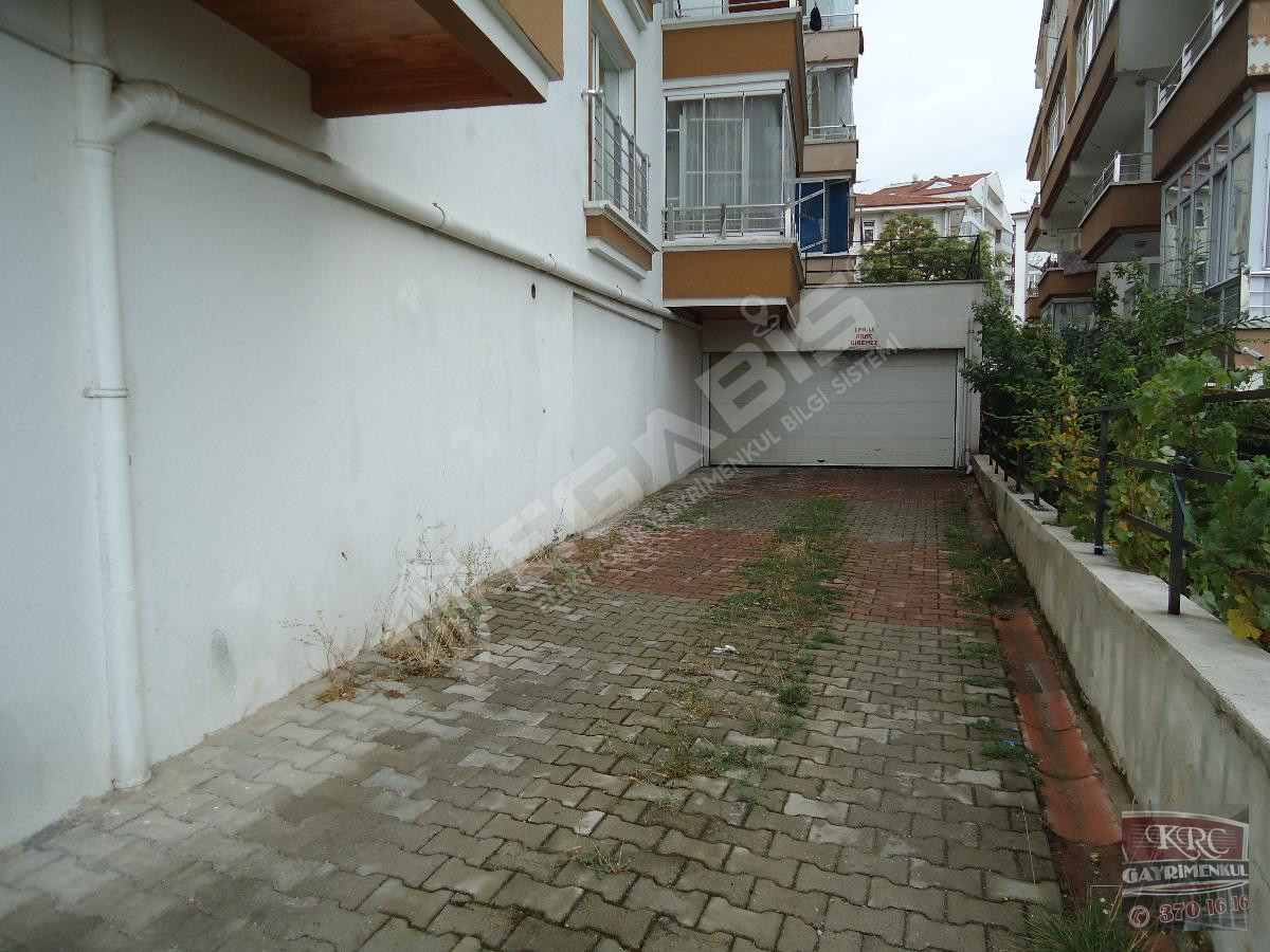 KRC'DEN BOĞAZİÇİ MAHALLESİNDE SATILIK KATTA 3+1 DAİRE - 26