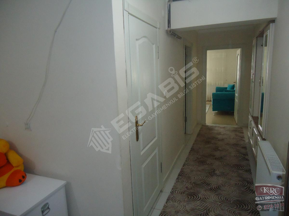 KRC'DEN MERKEZİ KONUMDA ASANSÖRLÜ KATTA SATILIK 3+1 DAİRE - 4