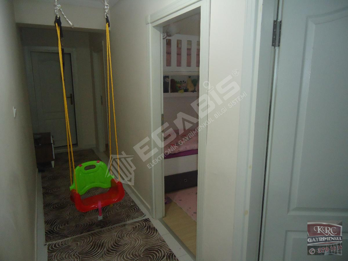 KRC'DEN MERKEZİ KONUMDA ASANSÖRLÜ KATTA SATILIK 3+1 DAİRE - 13