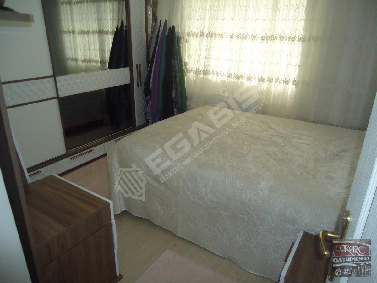 KRC'DEN MERKEZİ KONUMDA ASANSÖRLÜ KATTA SATILIK 3+1 DAİRE - 15