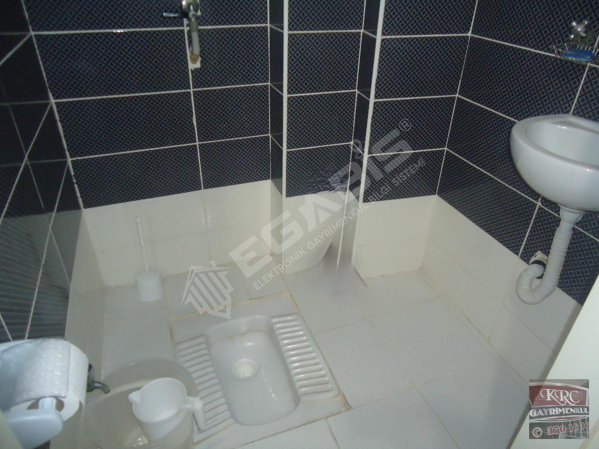 KRC'DEN MERKEZİ KONUMDA ASANSÖRLÜ KATTA SATILIK 3+1 DAİRE - 17