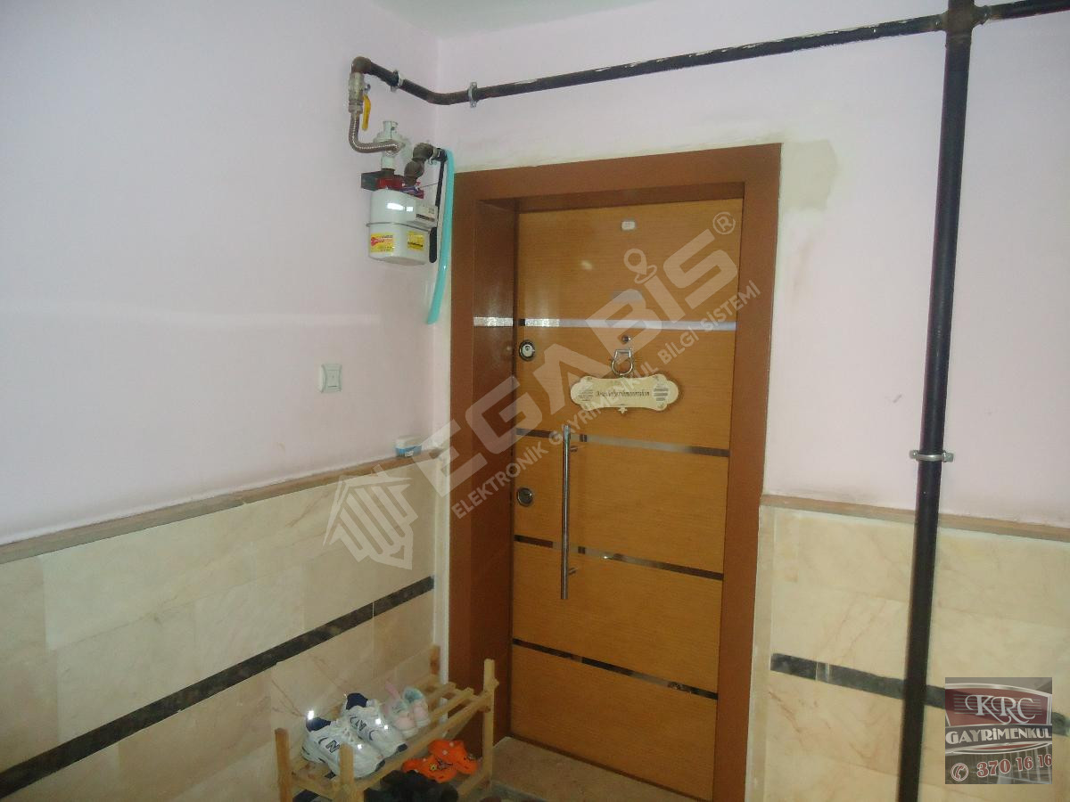 KRC'DEN MERKEZİ KONUMDA ASANSÖRLÜ KATTA SATILIK 3+1 DAİRE - 18