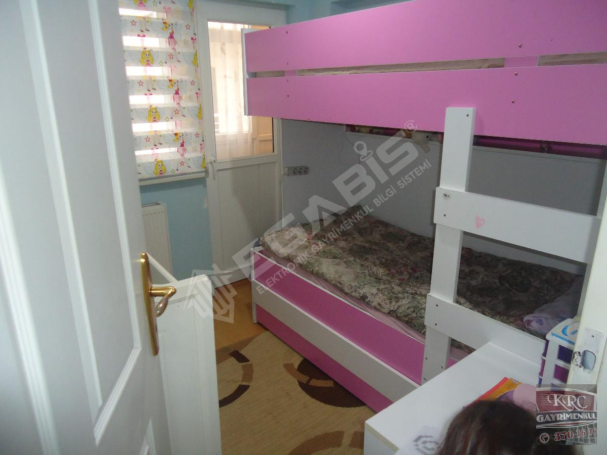 KRC'DEN MERKEZİ KONUMDA SATILIK 3+1 DAİRE - 6