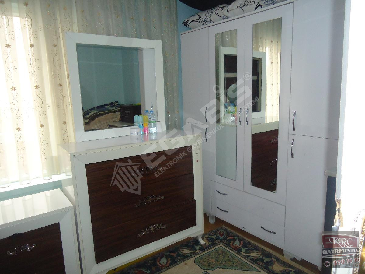 KRC'DEN MERKEZİ KONUMDA SATILIK 3+1 DAİRE - 9