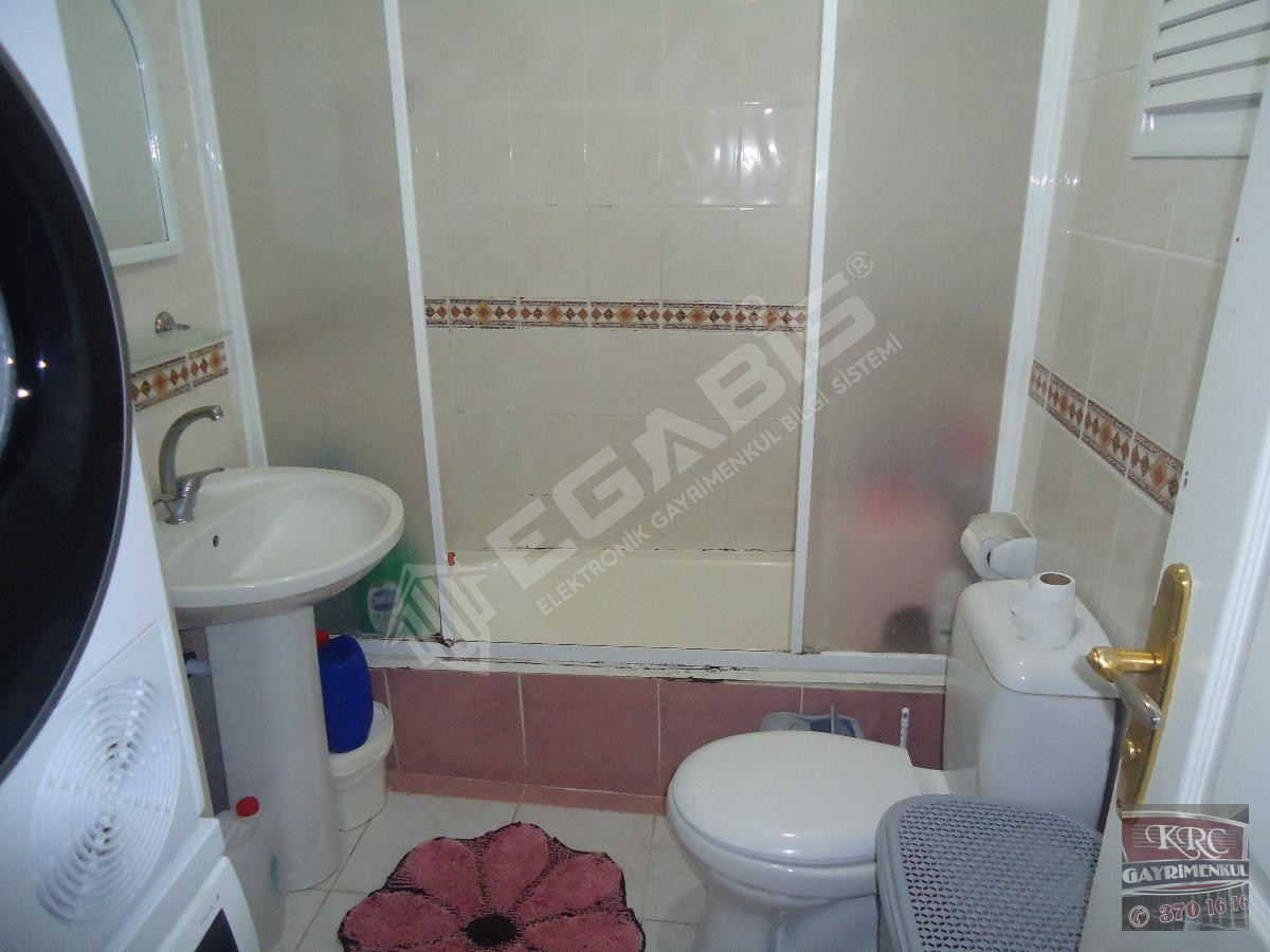 KRC'DEN MERKEZİ KONUMDA SATILIK 3+1 DAİRE - 10