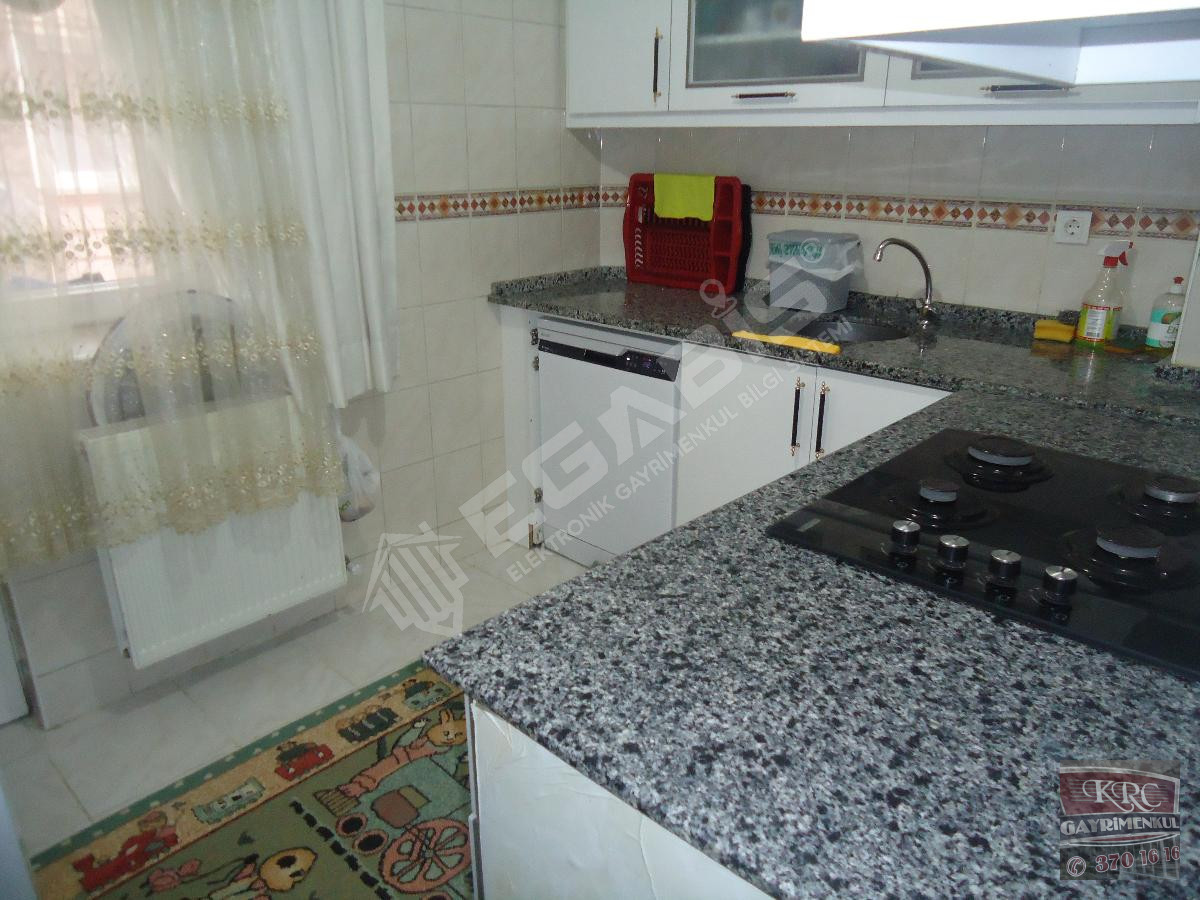 KRC'DEN MERKEZİ KONUMDA SATILIK 3+1 DAİRE - 14