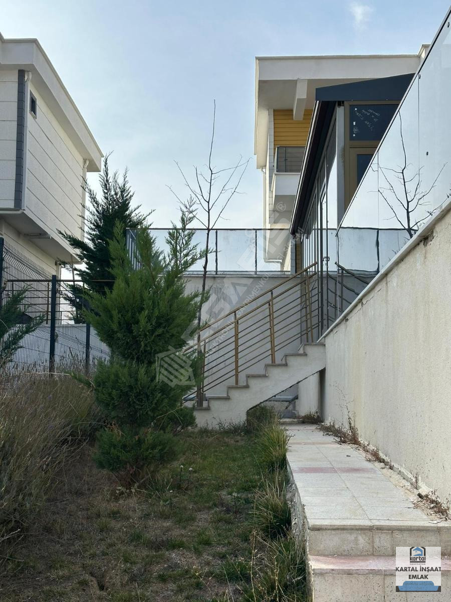 OSMANGAZİDE TAKASLI 460M2 ARSALI SATILIK SIFIR 5+1 VİLLA
