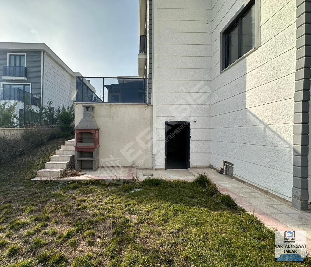 OSMANGAZİDE TAKASLI 460M2 ARSALI SATILIK SIFIR 5+1 VİLLA - 3