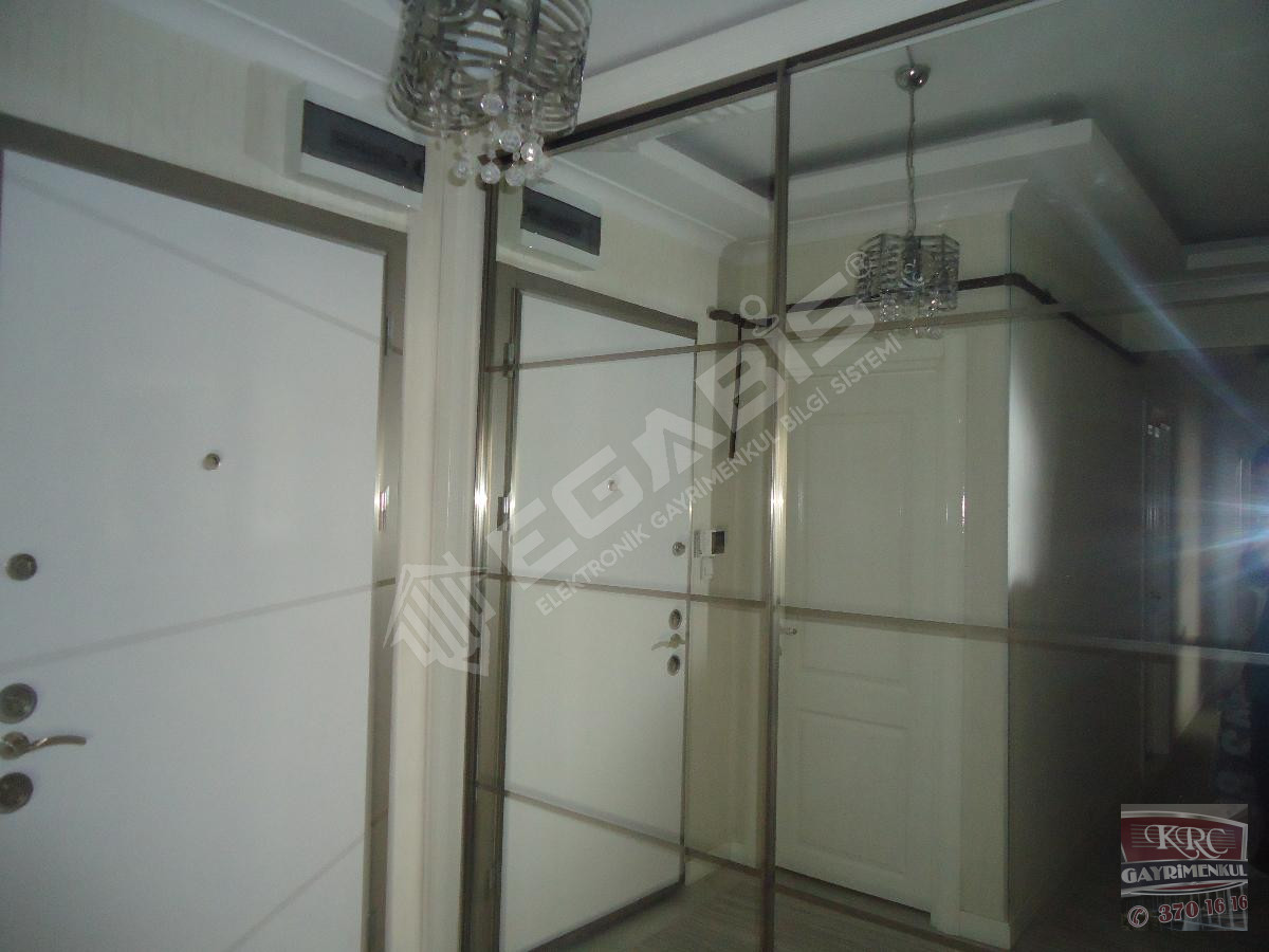 KRC'DEN SİTEDE 140M2 NET FULL YAPILI MANZARALI 3+1 DAİRE - 6