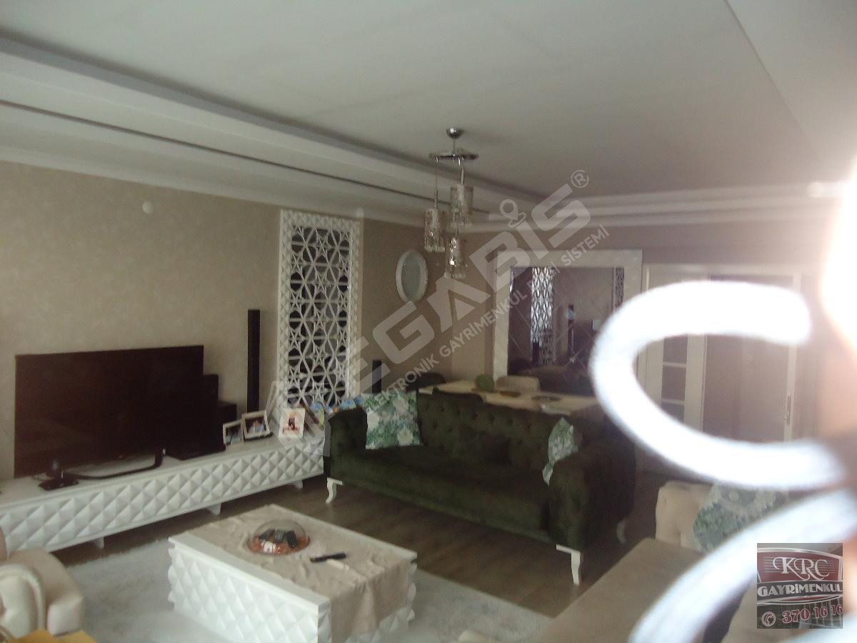 KRC'DEN SİTEDE 140M2 NET FULL YAPILI MANZARALI 3+1 DAİRE - 7