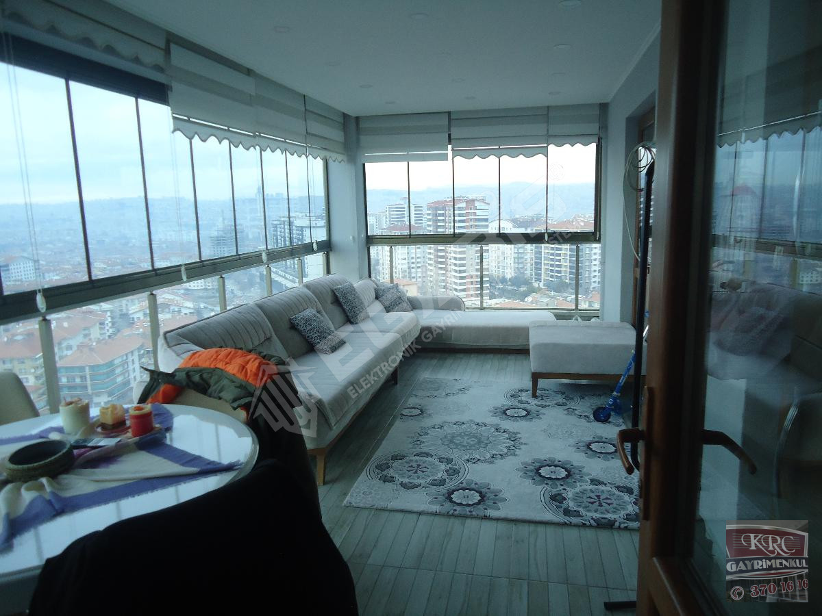 KRC'DEN SİTEDE 140M2 NET FULL YAPILI MANZARALI 3+1 DAİRE - 16