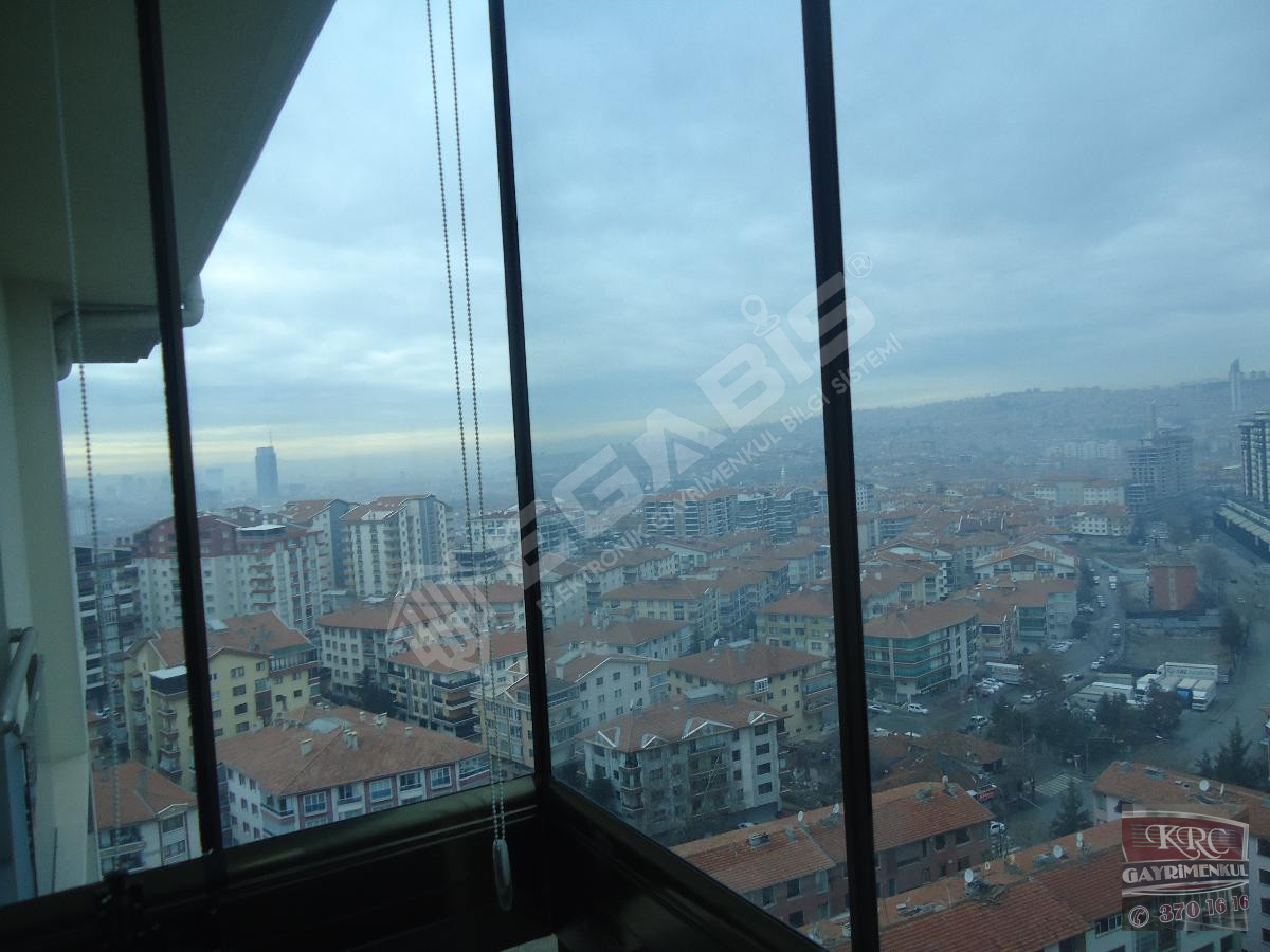 KRC'DEN SİTEDE 140M2 NET FULL YAPILI MANZARALI 3+1 DAİRE - 22
