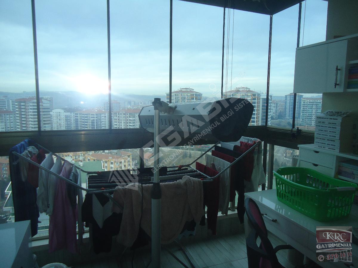 KRC'DEN SİTEDE 140M2 NET FULL YAPILI MANZARALI 3+1 DAİRE - 27