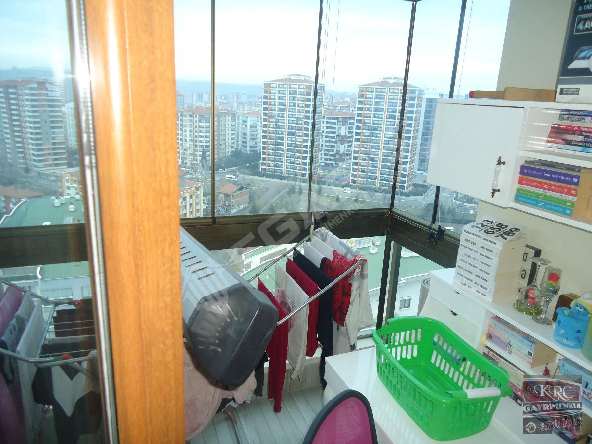 KRC'DEN SİTEDE 140M2 NET FULL YAPILI MANZARALI 3+1 DAİRE - 29