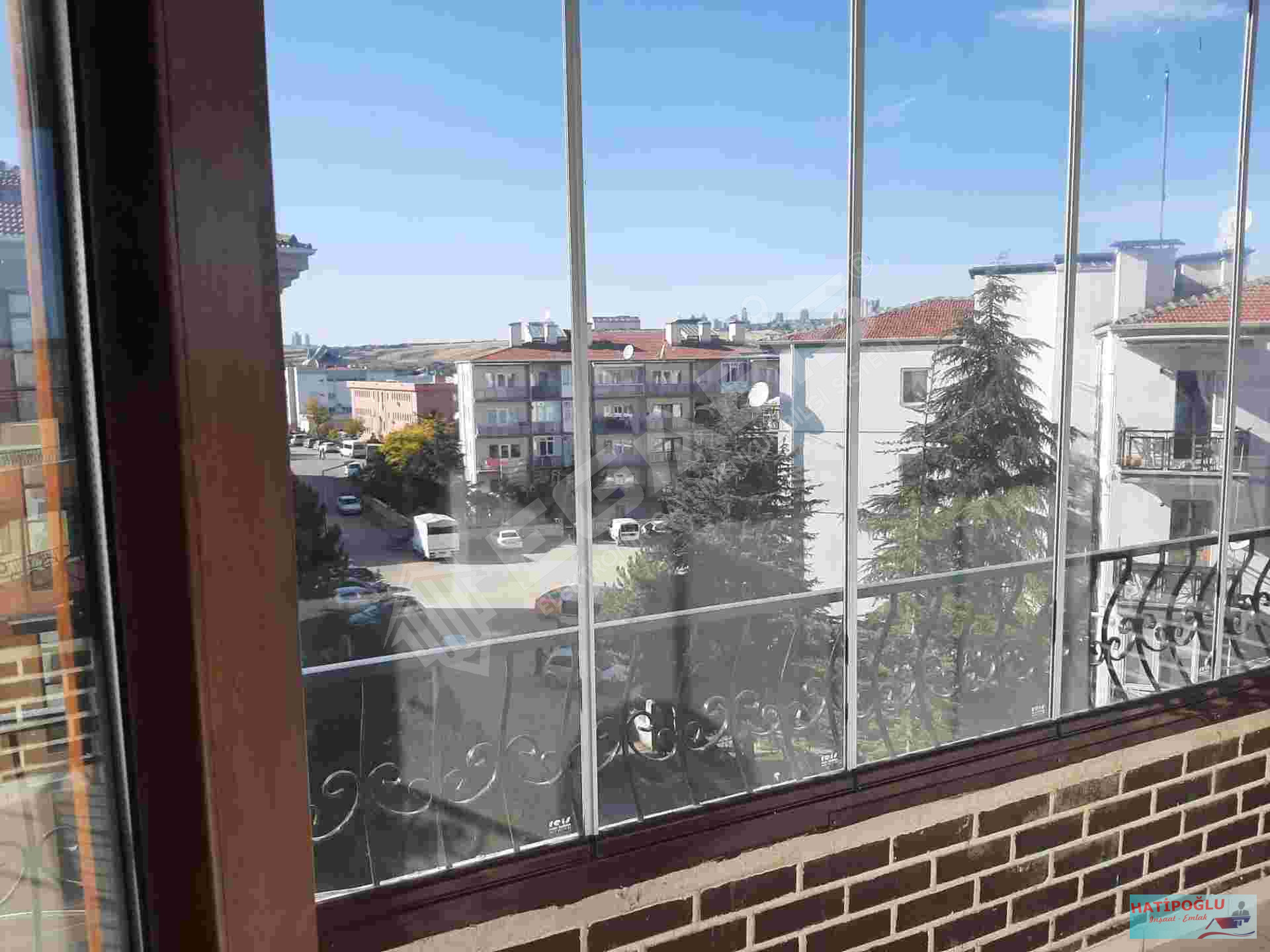 BAHÇELİEVLER MAHALLESİNDE , MÜKEMMEL KONUMDA SATILIK DAİRE - 2