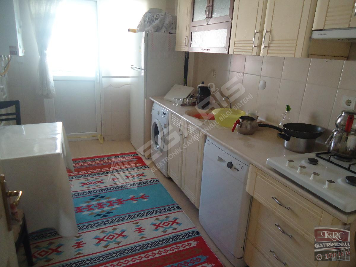 KRC'DEN MERKEZİ KONUMDA ASANSÖRLÜ SATILIK 3+1 DAİRE