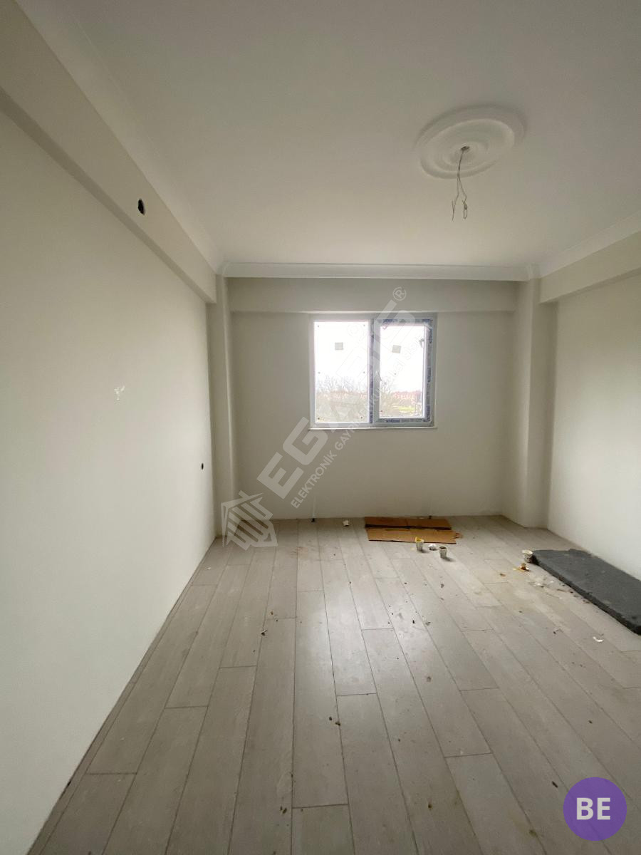 BULURUZDAN KURTULUŞ MAH. SİTE İÇİNDE SATILIK SIFIR 2+1 DAİRE - 2