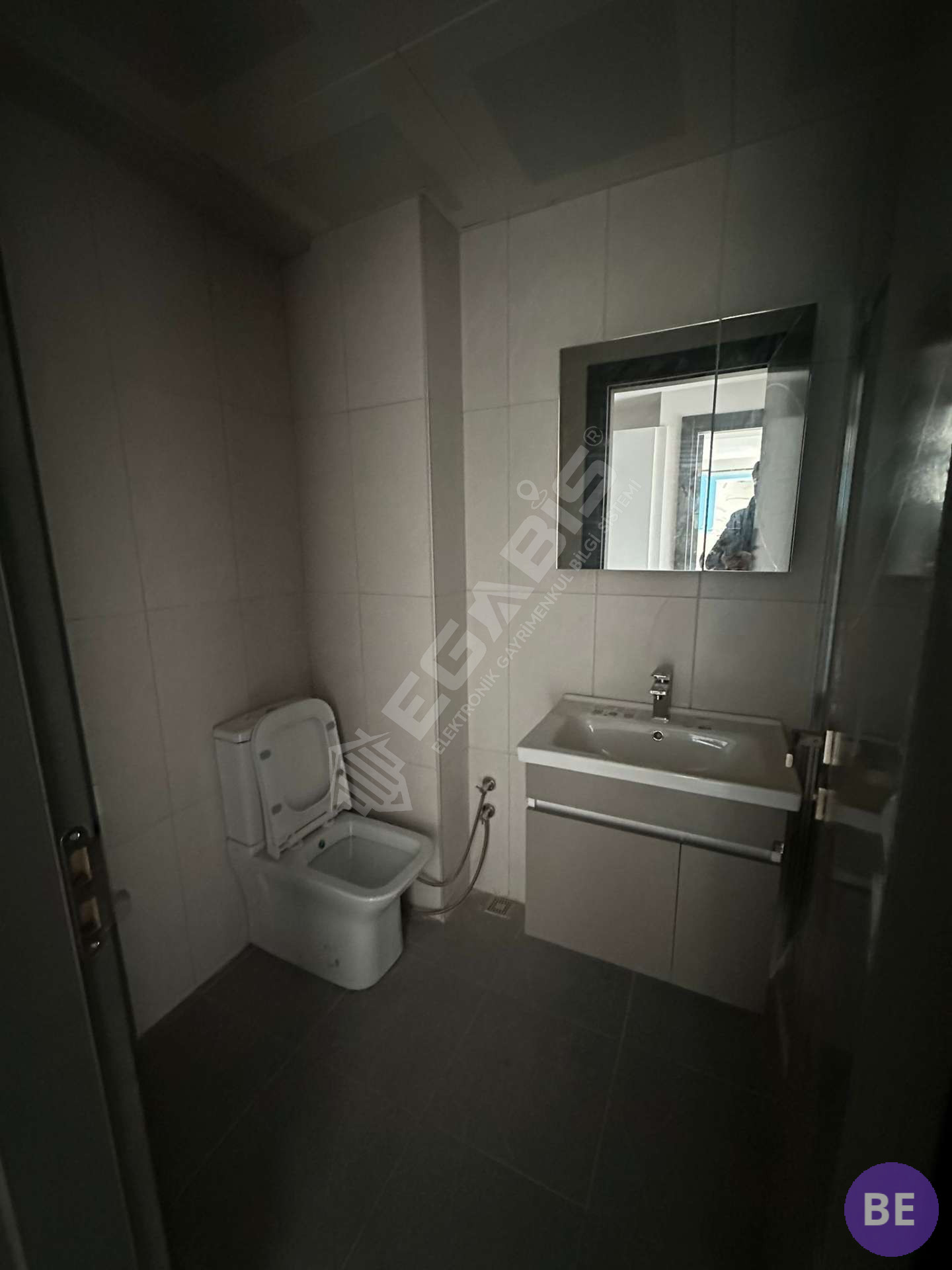 EDİRNE İSTASYON MAHALLESİNDE MERKEZİ KONUMDA, LÜKS BİNADA GENİŞ 1+1 SATILIK HOME OFİS&İŞYERİ - 2