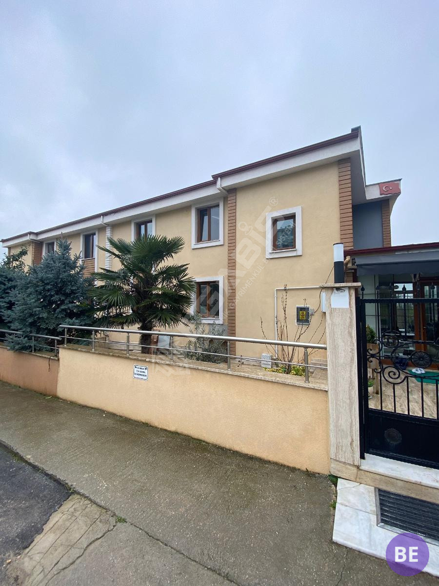 BULURUZDAN EDİRNE MERKEZDE SATILIK 5+2 VİLLA