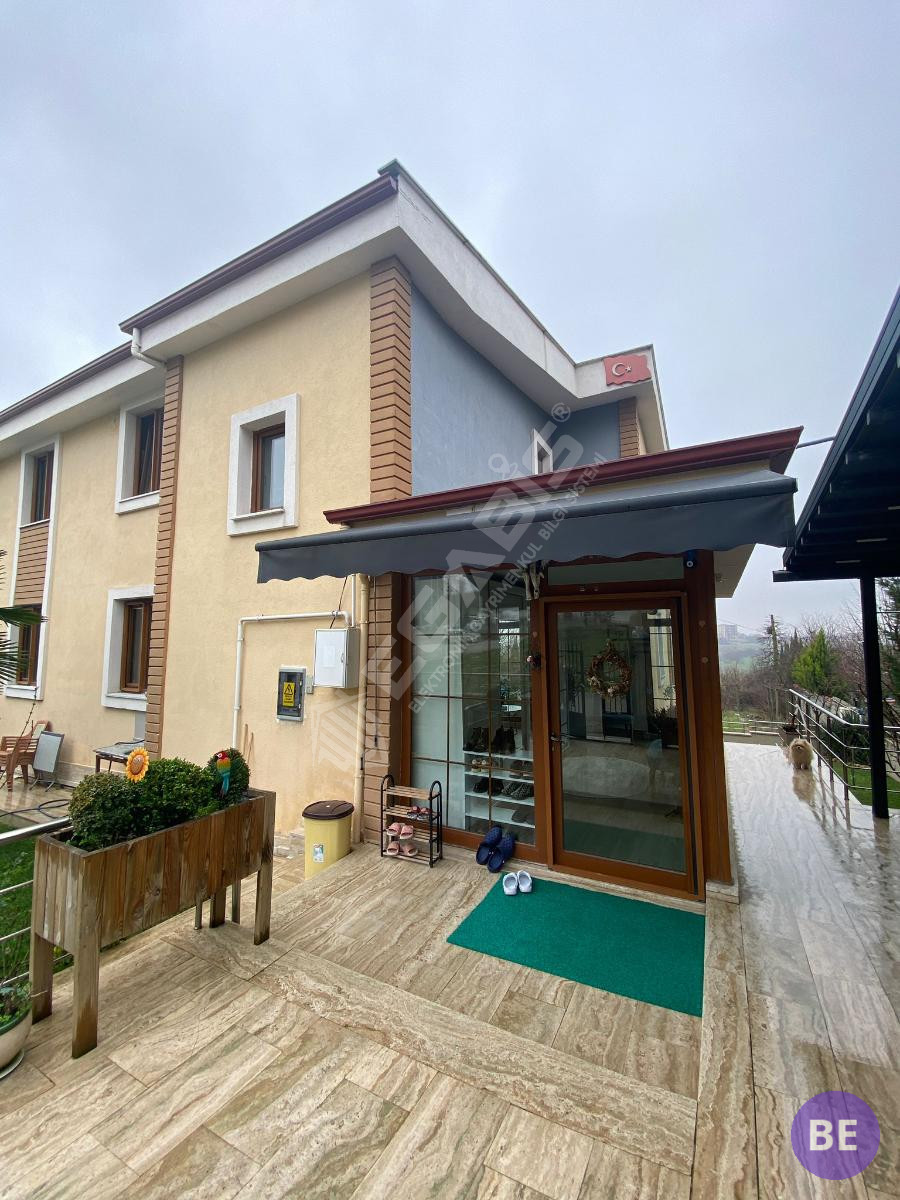 BULURUZDAN EDİRNE MERKEZDE SATILIK 5+2 VİLLA - 2