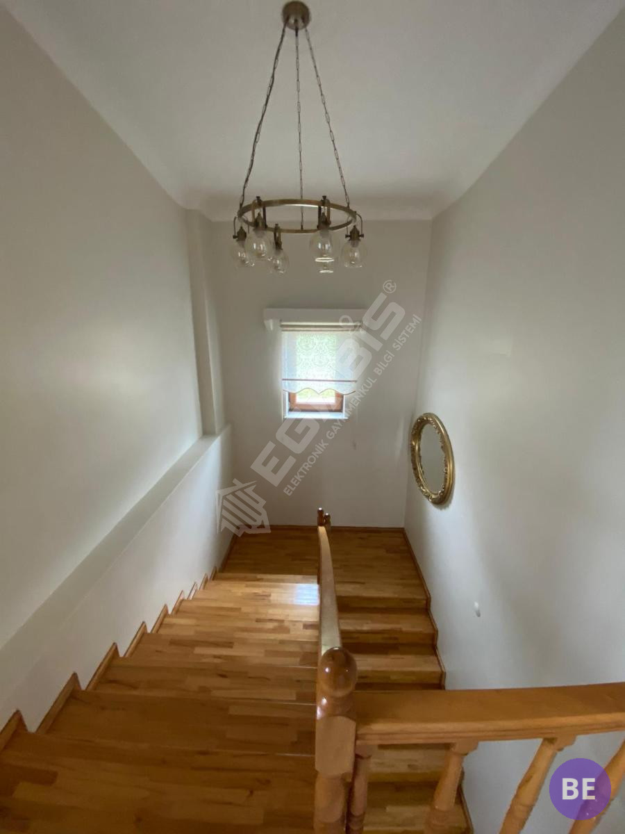 BULURUZDAN EDİRNE MERKEZDE SATILIK 5+2 VİLLA - 52