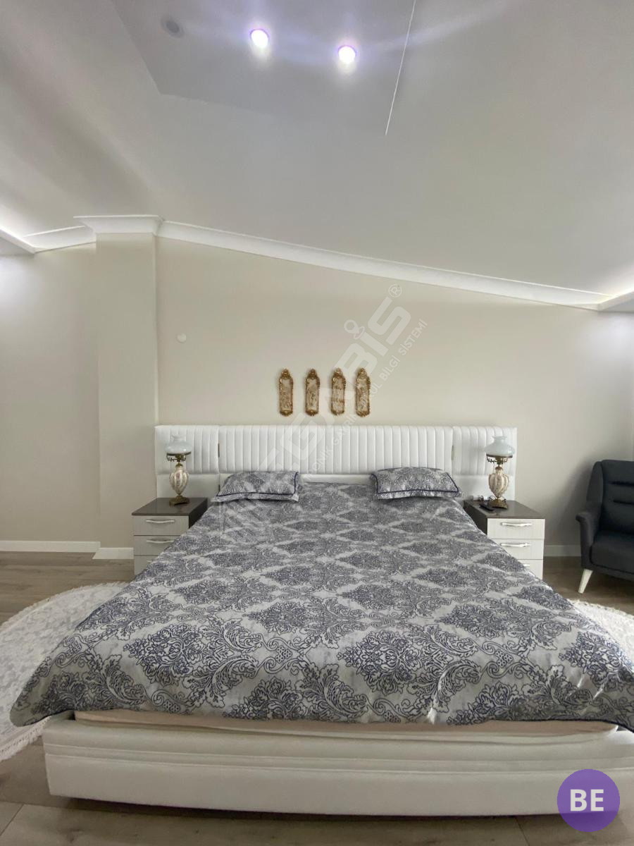 BULURUZDAN EDİRNE MERKEZDE SATILIK 5+2 VİLLA - 54