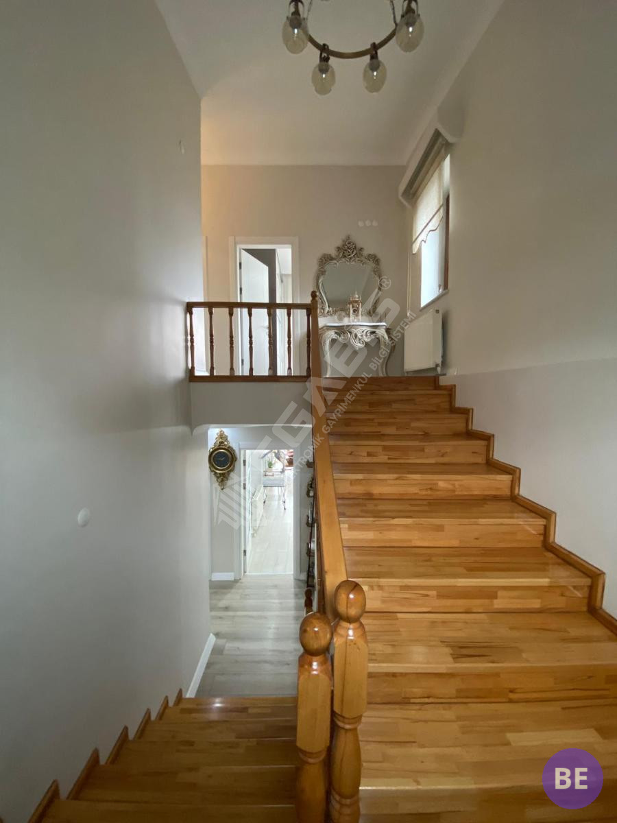 BULURUZDAN EDİRNE MERKEZDE SATILIK 5+2 VİLLA - 56