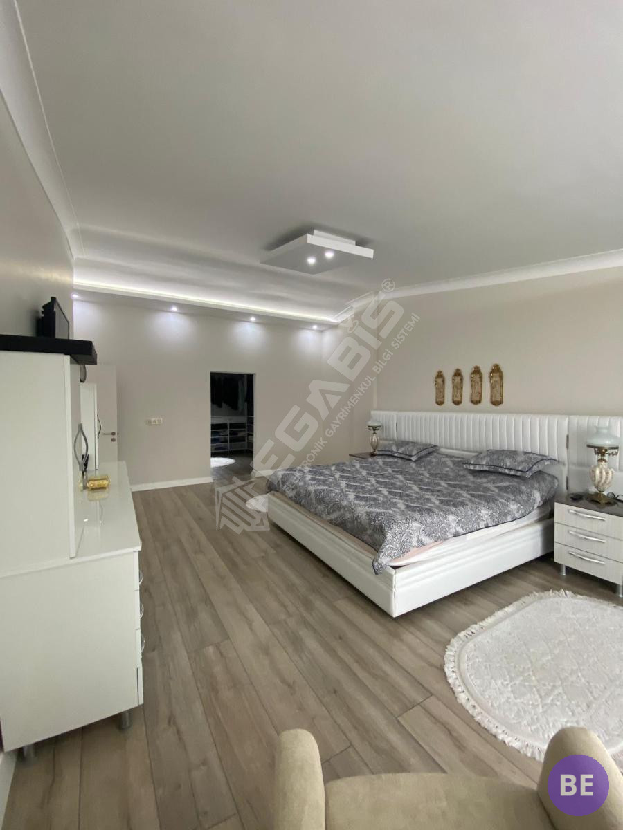 BULURUZDAN EDİRNE MERKEZDE SATILIK 5+2 VİLLA - 59