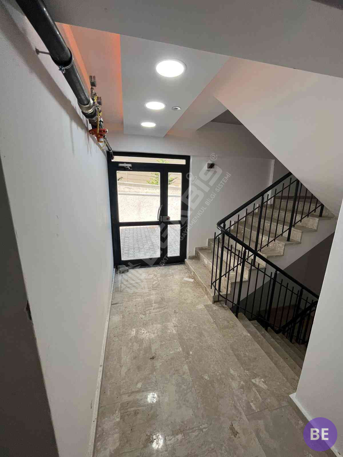 BULURUZDAN CUMHURİYET MAHALLESİ SIFIR KİRALIK 2+1 - 32