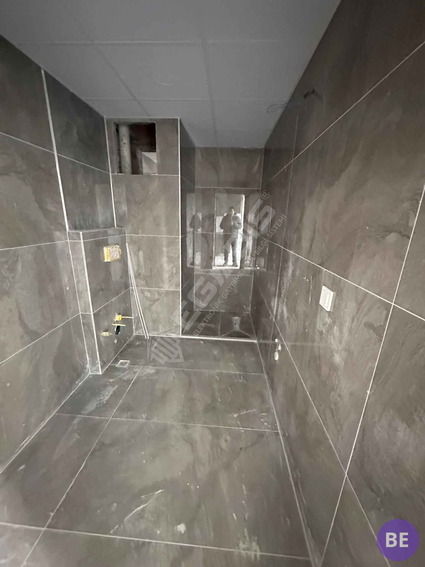 CUMHURİYET MAHALLESİNDE GENİŞ SIFIR 1+1 LÜKS DAİRE - 2