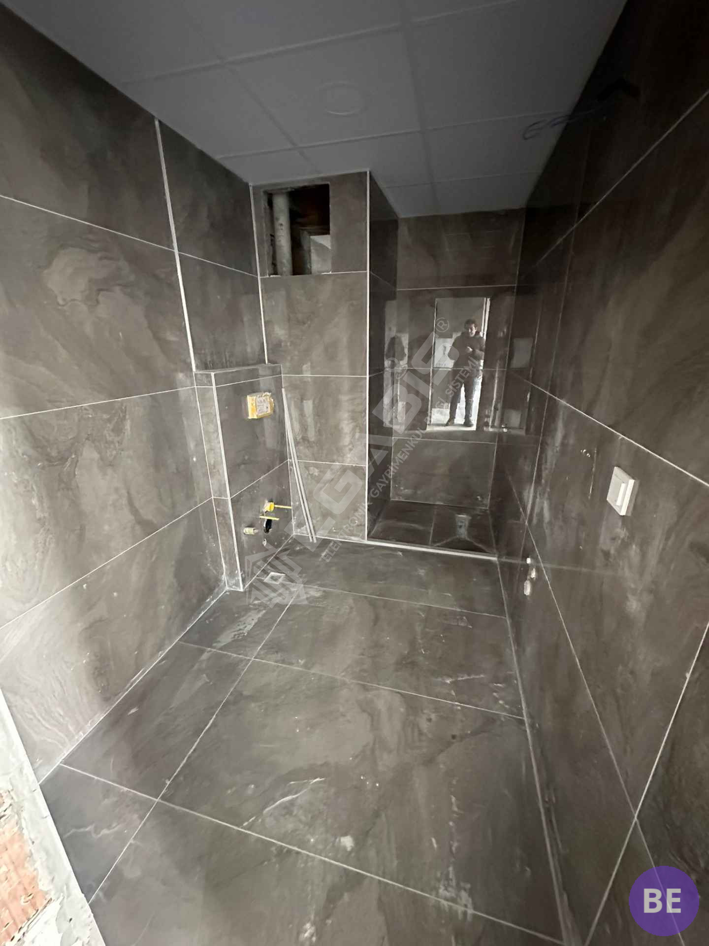 CUMHURİYET MAHALLESİNDE GENİŞ SIFIR 1+1 LÜKS DAİRE - 5