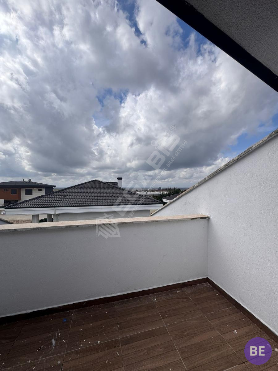 BULURUZDAN EDİRNE 100. YIL MAHALLESİ NATAMAM SATILIK 4+1 VİLLA - 3