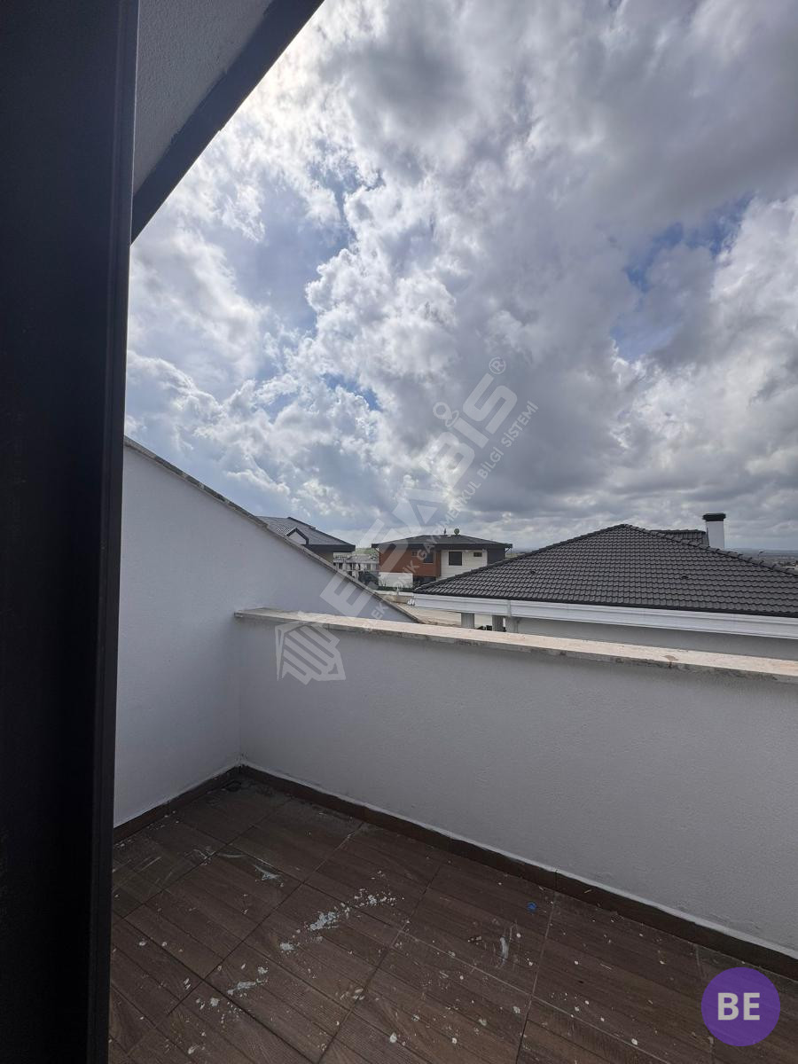 BULURUZDAN EDİRNE 100. YIL MAHALLESİ NATAMAM SATILIK 4+1 VİLLA - 4