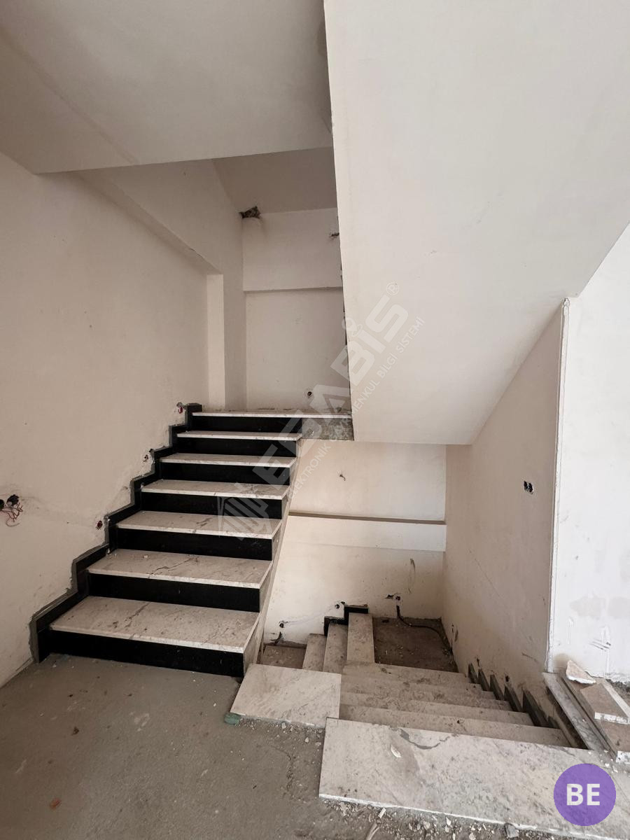 BULURUZDAN EDİRNE 100. YIL MAHALLESİ NATAMAM SATILIK 4+1 VİLLA - 8