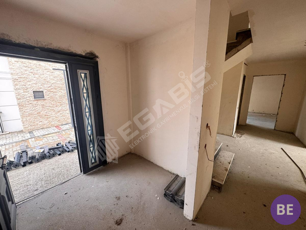 BULURUZDAN EDİRNE 100. YIL MAHALLESİ NATAMAM SATILIK 4+1 VİLLA - 29